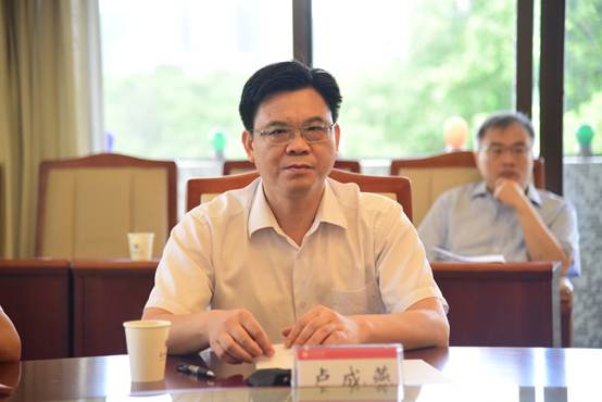 說明: C:\Users\lenovo\Desktop\20180726盧成燕任深圳大學黨委副書記紀委書記\DSW_3426.JPG
